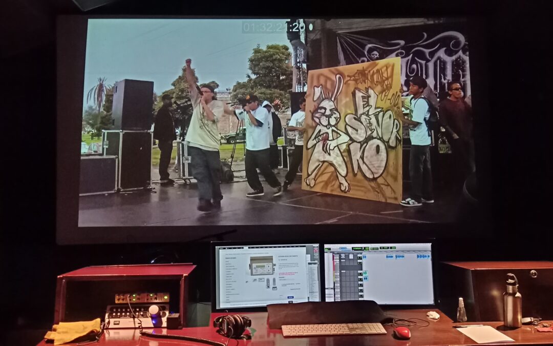 En la post de sonido con el maestro Juan José Luzuriaga